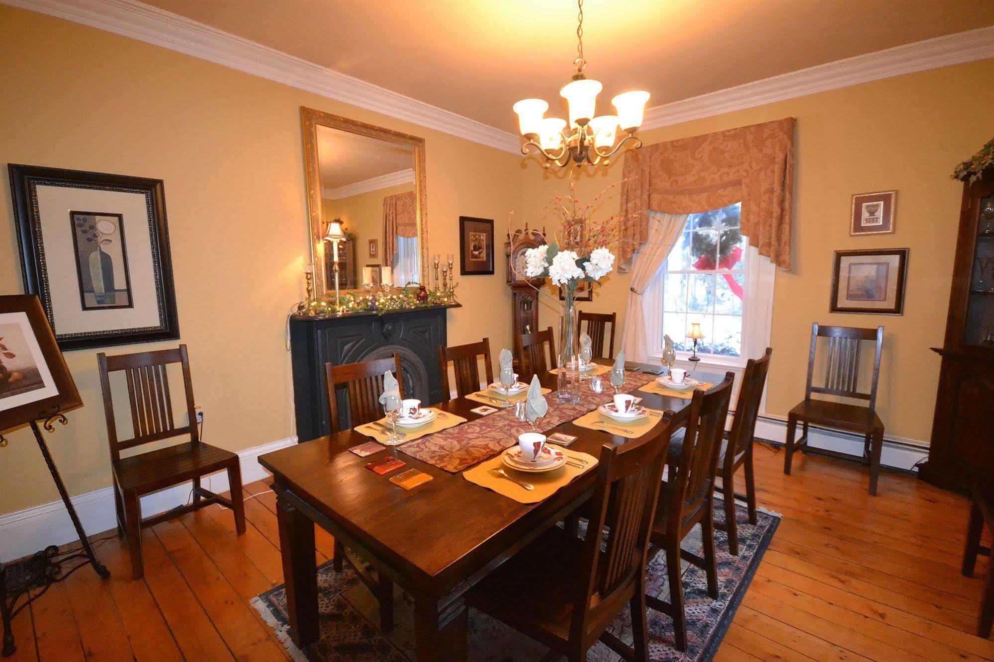 Briarwood Bed & Breakfast Elmsdale Екстер'єр фото